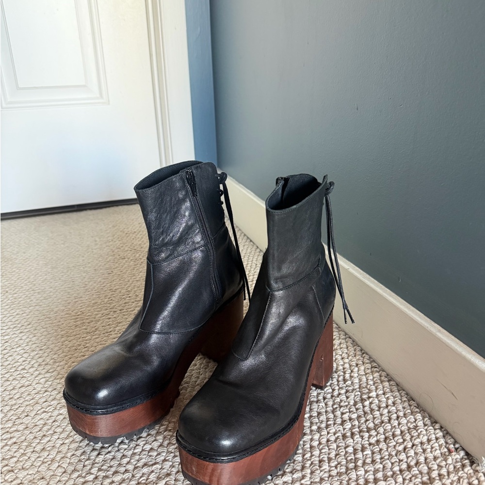 NWOT Free People Kenna Platform Clog Boot in Black